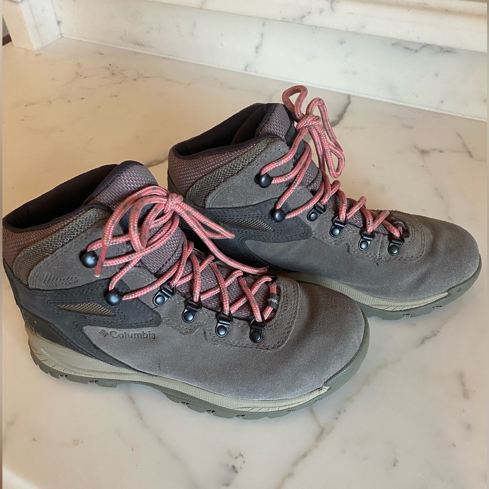 Columbia Newton Ridge Hiking Shoe